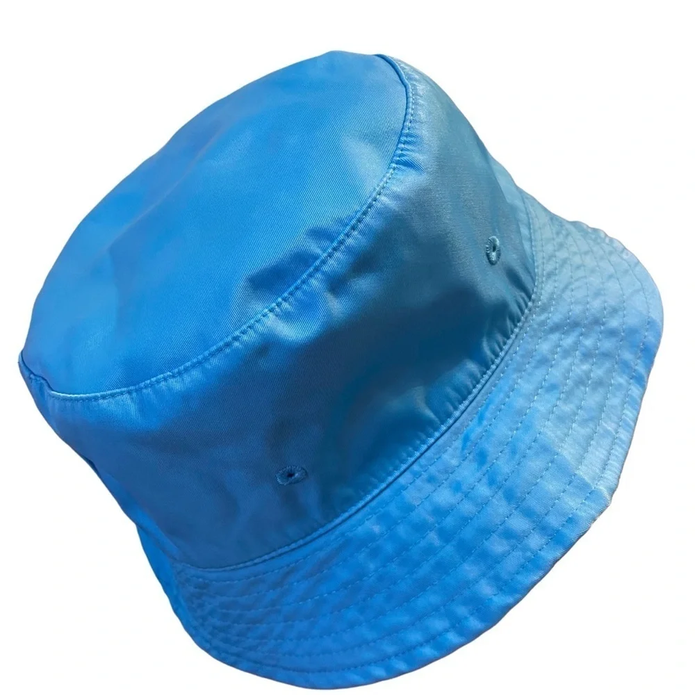 🌺Steve Madden Floral Blue Reversible Bucket Hat